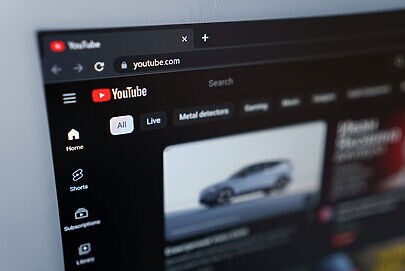 YouTube fatura mais de US$ 40 bilhões com publicidade