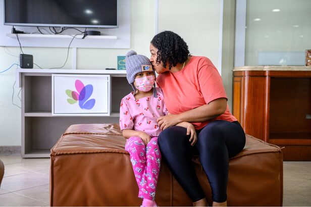 Casa Ronald garante hospedagem, alimentação e suporte para famílias acompanharem o tratamento de crianças pelo país (Crédito: Divulgação)