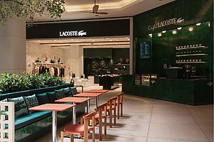 Café Lacoste faz sua estreia na América Latina combinando culinária francesa com blend de café brasileiro exclusivo (Crédito: Divulgação)
