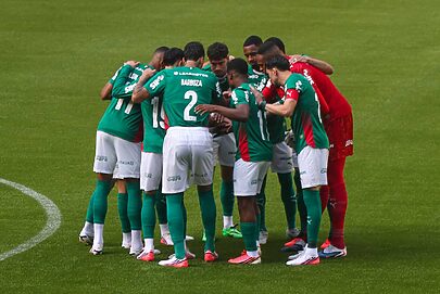 Com Palmeiras, Keeta amplia investimento no futebol