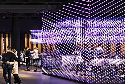 Motorola assume patrocínio master do Nubank Arte Lab