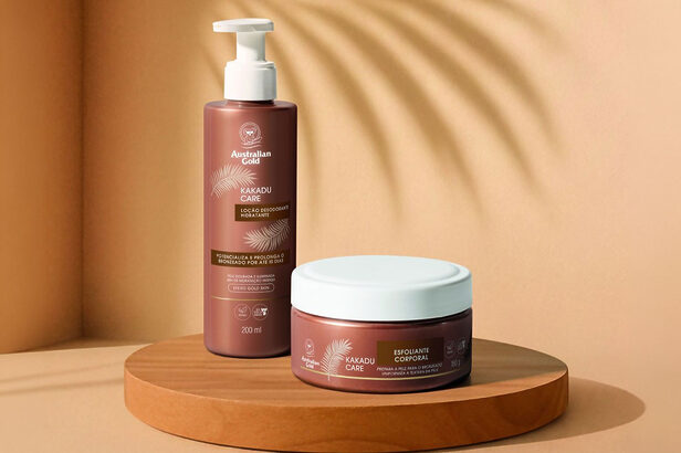 Linha Kakadu Care é formada por esfoliante corporal e loção hidratante (Créditos: Divulgação)