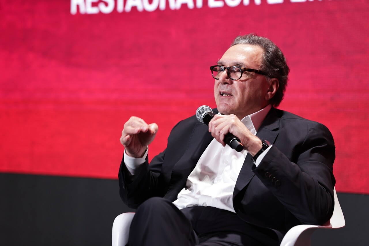 Gero Fasano: “Pior que falta de serviço é excesso de serviço”