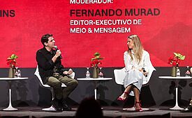 Guilherme Martins, CMO da Diageo, e Cecilia Preto Alexandre, CMO da C&A, no Maximídia 2026 (Crédito: Máquina da Foto)