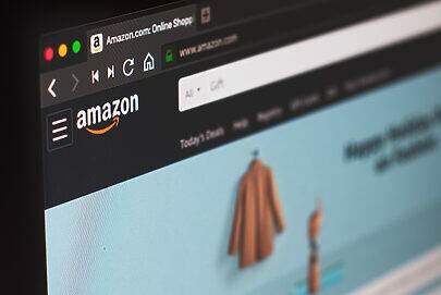 Amazon é acusada nos EUA de inflacionar preços de leilões