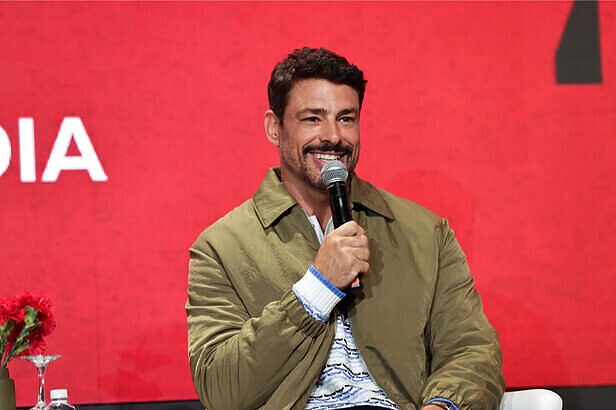 Cauã Reymond