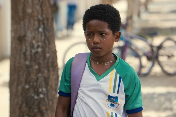 Yuri Gomes em cena no filme Feito Pipa, escolhido pela Academia Brasileira de Cinema para disputar vaga na categoria de Melhor Filme Internacional na 99ª. edição do Oscar (Crédito: Reprodução/YouTube)