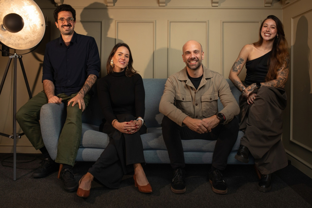Da esquerda para direita: Kauê Cury, Glória Tittoto, Guilherme Arruda e Bruna Martini (Crédito: Divulgação)