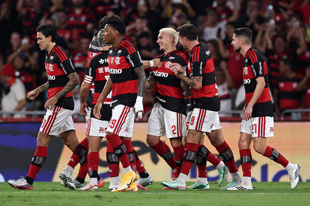 Iniciativa leva ao jogo da equipe feminina treinamento para combater o assédio (Crédito: Buda-Mendes-Equipe-Shutterstock)
