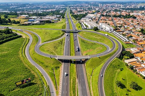 Acordo de OOH na Rodovia Anhanguera garante à Vex a gestão de ativos na via até 2049 (Crédito: Divulgação)