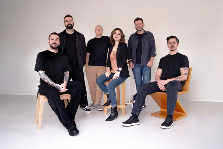Equipe masamune e h4rder. Da esquerda para a direita: Igor Berck, Lucas Munhoz, Vinícius Junqueira, Sandra Akemi, Renato Almeida e João Pedro Gusmão (Crédito: Divulgação)