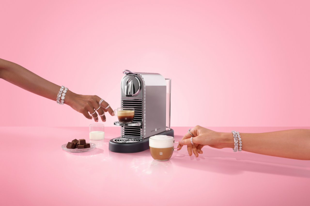 Nespresso e Swarovski se unem em coleção de fim de ano