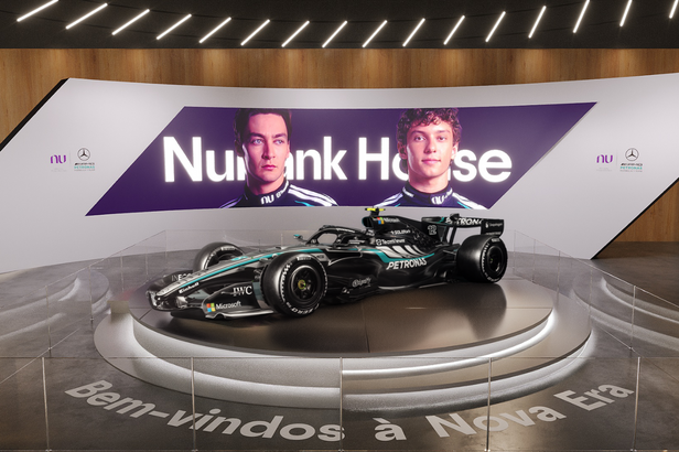 Nubank House reúne atrações inspiradas na equipe Mercedes-AMG PETRONAS F1 Team, em São Paulo (Crédito: Divulgação)