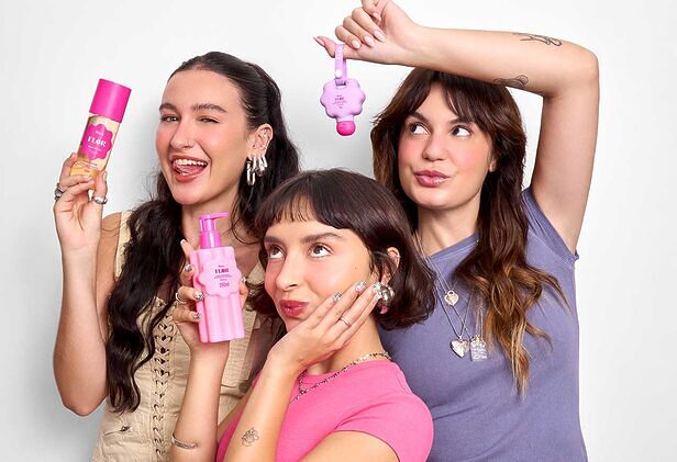 Rani Deusdara, Natalia Cangueiro e Ana C. Shumiski estrelam campanha da Ricca para estreia no body care (Crédito: Divulgação)
