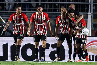 Superbet leva marca de estatística para camisa do São Paulo